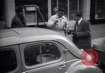 Standbild Autos und Kraftstoffpumpen Frankreich, 1954, aus Sekunde 25 historischem Filmmaterial Videoclip 65675035918