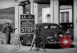 Standbild US-Zollbehörden bei Tijuana Grenze Tijuana Mexico, 1939, aus Sekunde 6 historischem Filmmaterial Videoclip 65675035921