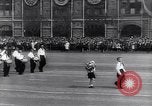 Immagine di La giornata del lavoro celebrazioni Mosca Russia Unione Sovietica, 1952, secondo 23 filmato di repertorio 65675035931