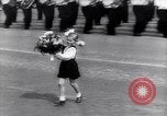 Immagine di La giornata del lavoro celebrazioni Mosca Russia Unione Sovietica, 1952, secondo 32 filmato di repertorio 65675035931