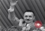 Standbild May Day Parade Polen, 1952, aus Sekunde 9 historischem Filmmaterial Videoclip 65675035932