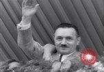 Standbild May Day Parade Polen, 1952, aus Sekunde 10 historischem Filmmaterial Videoclip 65675035932