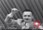 Standbild May Day Parade Polen, 1952, aus Sekunde 11 historischem Filmmaterial Videoclip 65675035932