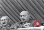 Standbild May Day Parade Polen, 1952, aus Sekunde 14 historischem Filmmaterial Videoclip 65675035932