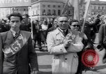 Standbild May Day Parade Polen, 1952, aus Sekunde 16 historischem Filmmaterial Videoclip 65675035932