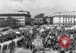 Standbild Mai Tag feiern Bulgarien, 1952, aus Sekunde 54 historischem Filmmaterial Videoclip 65675035933