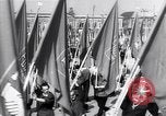 Standbild Mai Tag feiern Berlin East Deutschland, 1952, aus Sekunde 18 historischem Filmmaterial Videoclip 65675035935
