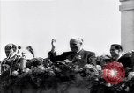 Standbild Mai Tag feiern Berlin East Deutschland, 1952, aus Sekunde 26 historischem Filmmaterial Videoclip 65675035935