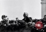 Standbild Mai Tag feiern Berlin East Deutschland, 1952, aus Sekunde 30 historischem Filmmaterial Videoclip 65675035935