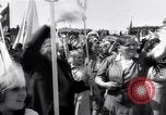 Standbild Mai Tag feiern Berlin East Deutschland, 1952, aus Sekunde 34 historischem Filmmaterial Videoclip 65675035935