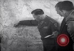 Immagine di Generale Van Fleet Atene GRECIA, 1948, secondo 6 filmato di repertorio 65675035937