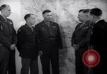 Immagine di Generale Van Fleet Atene GRECIA, 1948, secondo 16 filmato di repertorio 65675035937