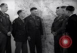 Immagine di Generale Van Fleet Atene GRECIA, 1948, secondo 18 filmato di repertorio 65675035937