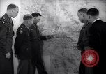 Immagine di Generale Van Fleet Atene GRECIA, 1948, secondo 21 filmato di repertorio 65675035937