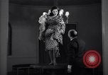 Immagine di Christian Dior New York United States USA, 1949, secondo 45 filmato di repertorio 65675035941