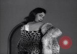 Immagine di Christian Dior New York United States USA, 1949, secondo 12 filmato di repertorio 65675035942