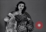 Immagine di Christian Dior New York United States USA, 1949, secondo 17 filmato di repertorio 65675035942