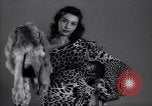 Immagine di Christian Dior New York United States USA, 1949, secondo 18 filmato di repertorio 65675035942