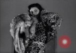 Immagine di Christian Dior New York United States USA, 1949, secondo 26 filmato di repertorio 65675035942