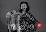 Immagine di Christian Dior New York United States USA, 1949, secondo 30 filmato di repertorio 65675035942