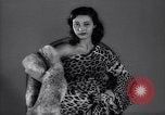 Immagine di Christian Dior New York United States USA, 1949, secondo 32 filmato di repertorio 65675035942