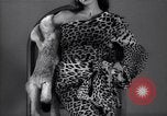 Immagine di Christian Dior New York United States USA, 1949, secondo 39 filmato di repertorio 65675035942
