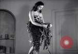 Immagine di Christian Dior New York United States USA, 1949, secondo 12 filmato di repertorio 65675035943