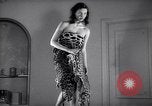 Immagine di Christian Dior New York United States USA, 1949, secondo 16 filmato di repertorio 65675035943