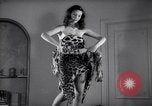 Immagine di Christian Dior New York United States USA, 1949, secondo 36 filmato di repertorio 65675035943