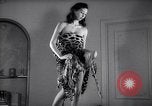 Immagine di Christian Dior New York United States USA, 1949, secondo 46 filmato di repertorio 65675035943