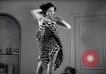 Immagine di Christian Dior New York United States USA, 1949, secondo 55 filmato di repertorio 65675035943
