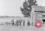 Standbild Die Unterschiede zwischen den Schulen der afrikanischen Amerikaner und Weiß South Carolina United States USA, 1936, aus Sekunde 23 historischem Filmmaterial Videoclip 65675035949