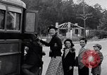 Standbild Schulbusse South Carolina United States USA, 1936, aus Sekunde 30 historischem Filmmaterial Videoclip 65675035953