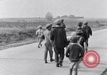 Standbild Schulbusse South Carolina United States USA, 1936, aus Sekunde 61 historischem Filmmaterial Videoclip 65675035953
