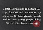 Standbild getrennten Wohn- schulen South Carolina United States USA, 1936, aus Sekunde 32 historischem Filmmaterial Videoclip 65675035955
