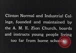 Standbild getrennten Wohn- schulen South Carolina United States USA, 1936, aus Sekunde 51 historischem Filmmaterial Videoclip 65675035955
