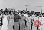 Standbild Schüler der getrennten negro Schule South Carolina United States USA, 1936, aus Sekunde 50 historischem Filmmaterial Videoclip 65675035960