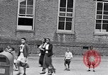 Standbild Brot Verteilung während der Großen Depression Tennessee United States USA, 1936, aus Sekunde 17 historischem Filmmaterial Videoclip 65675035962