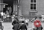Standbild Brot Verteilung während der Großen Depression Tennessee United States USA, 1936, aus Sekunde 24 historischem Filmmaterial Videoclip 65675035962