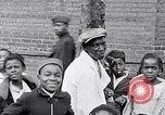 Standbild Brot Verteilung während der Großen Depression Tennessee United States USA, 1936, aus Sekunde 29 historischem Filmmaterial Videoclip 65675035962