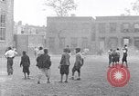 Standbild Brot Verteilung während der Großen Depression Tennessee United States USA, 1936, aus Sekunde 58 historischem Filmmaterial Videoclip 65675035962