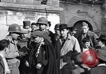 Standbild Wiederaufbau Sizilien während der alliierten Besatzung in Zweiten Weltkrieg Palermo Italien, 1943, aus Sekunde 13 historischem Filmmaterial Videoclip 65675035963