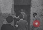 Standbild Schwarzmarkt in Italien während Zweiten Weltkrieg Italien, 1944, aus Sekunde 17 historischem Filmmaterial Videoclip 65675035965
