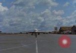 Standbild Ankunft der US Air Force Personal South Vietnam, 1966, aus Sekunde 19 historischem Filmmaterial Videoclip 65675035981