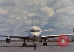 Standbild Ankunft der US Air Force Personal South Vietnam, 1966, aus Sekunde 26 historischem Filmmaterial Videoclip 65675035981