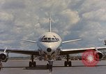 Standbild Ankunft der US Air Force Personal South Vietnam, 1966, aus Sekunde 36 historischem Filmmaterial Videoclip 65675035981