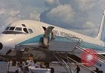Standbild Ankunft der US Air Force Personal South Vietnam, 1966, aus Sekunde 44 historischem Filmmaterial Videoclip 65675035981
