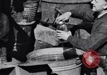 Image raid sur liquor mill Richmond Virginia USA, 1931, de la seconde 16 séquences d'archives historiques vidéo 65675036004