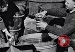 Image raid sur liquor mill Richmond Virginia USA, 1931, de la seconde 18 séquences d'archives historiques vidéo 65675036004