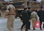 Standbild schwarz Marketing durch die Amerikaner Kyoto Japan, 1946, aus Sekunde 28 historischem Filmmaterial Videoclip 65675036007